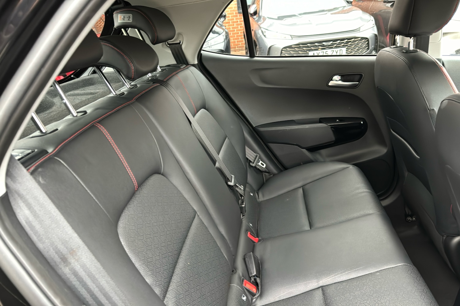 Used Kia Picanto 2018 for sale - 76637118: Photo 12