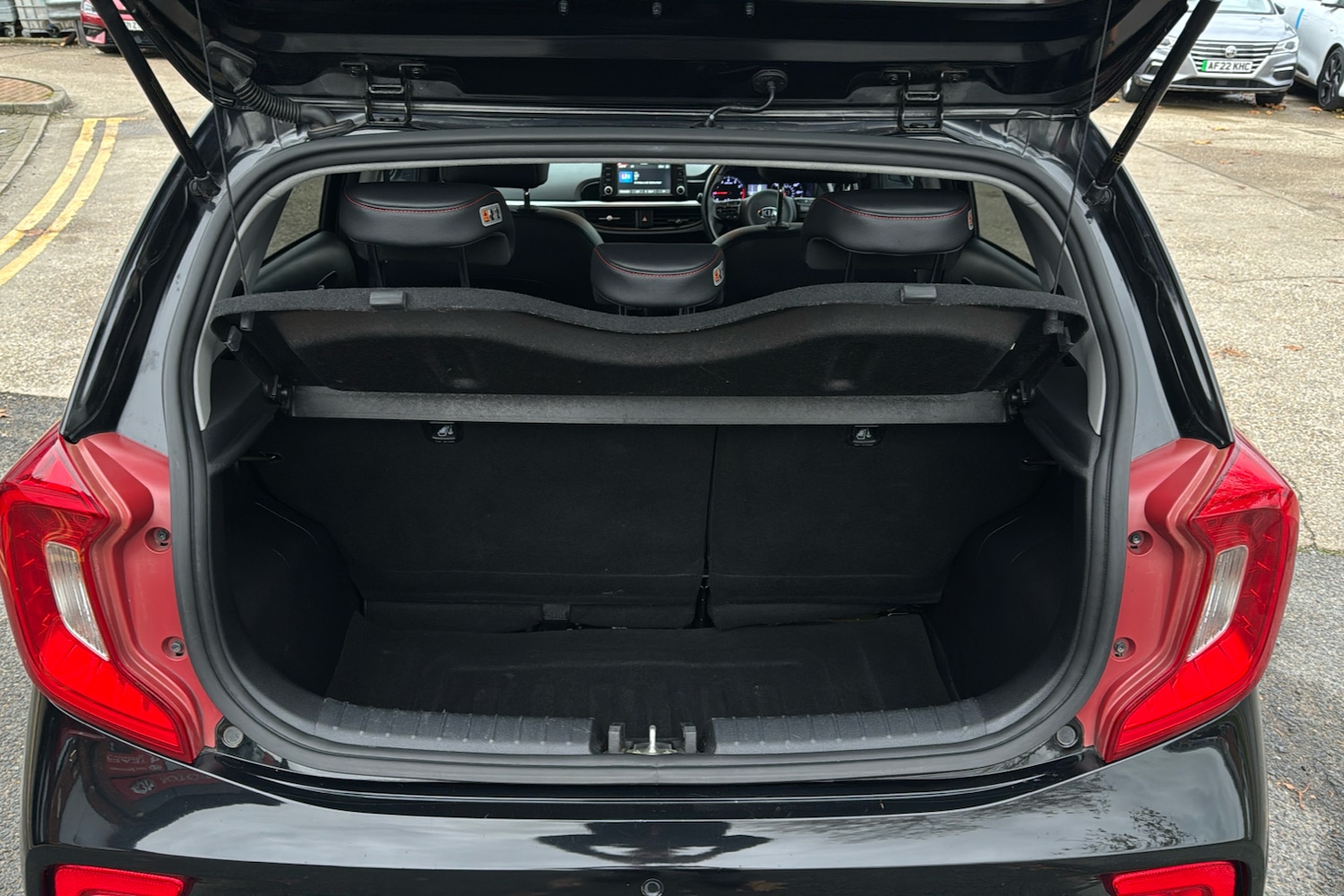 Used Kia Picanto 2018 for sale - 76637118: Photo 19