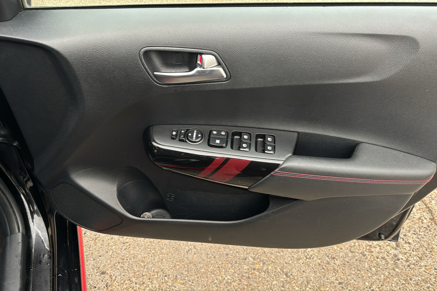 Used Kia Picanto 2018 for sale - 76637118: Photo 28