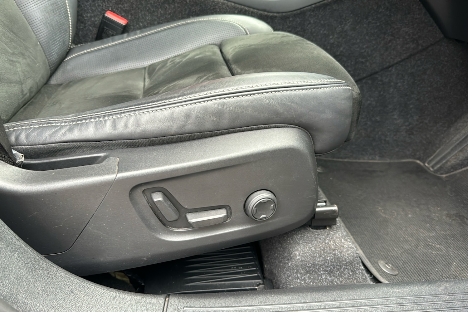 Used Volvo XC40 2020 for sale - 77167644: Photo 41