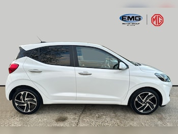 Used Hyundai i10 2023 for sale - 76774424: Photo