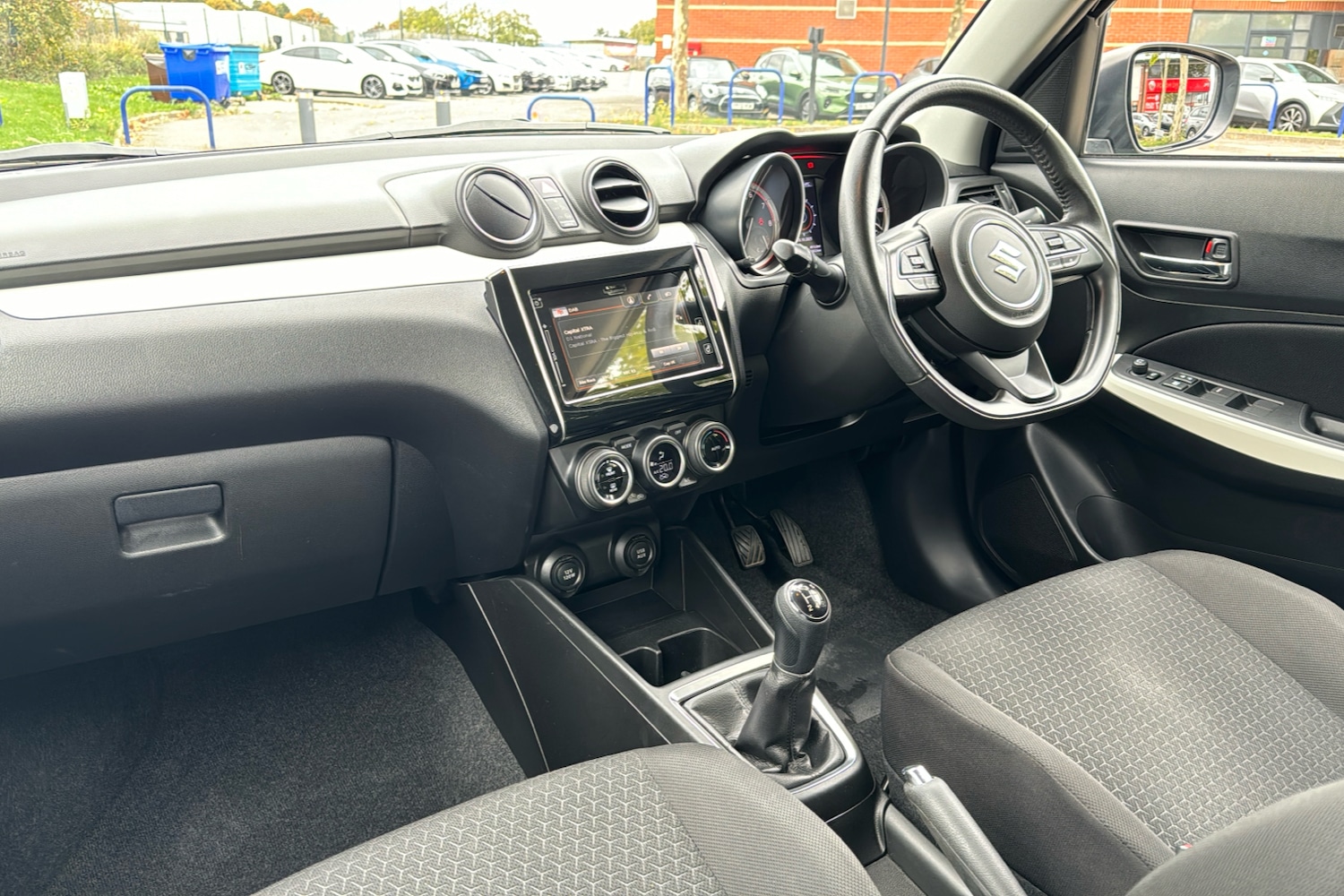 Used Suzuki Swift 2018 for sale - 76298227: Photo 11