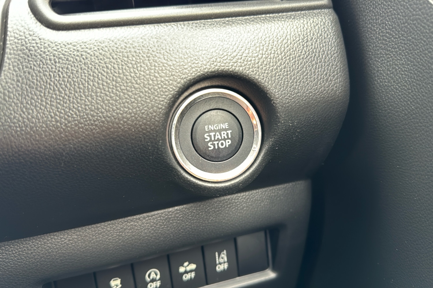 Used Suzuki Swift 2018 for sale - 76298227: Photo 23