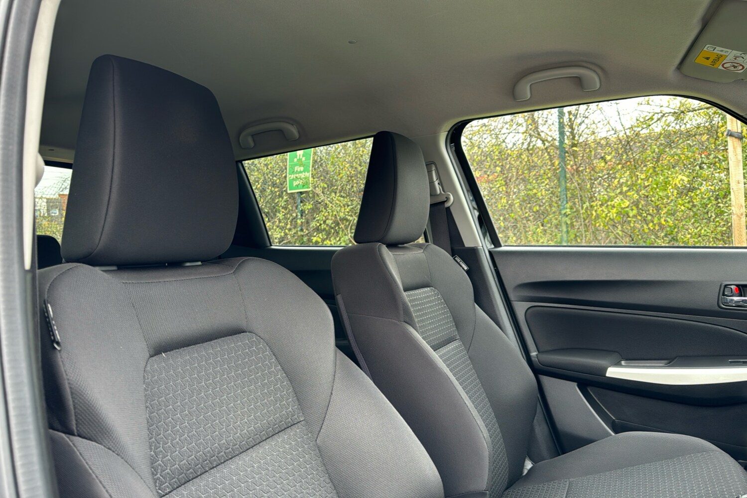 Used Suzuki Swift 2018 for sale - 76298227: Photo 33