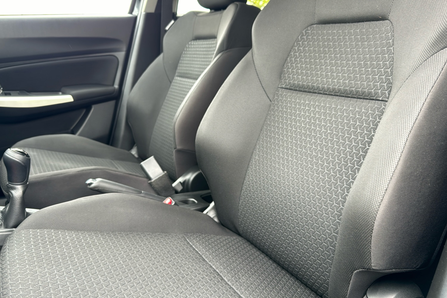 Used Suzuki Swift 2018 for sale - 76298227: Photo 41