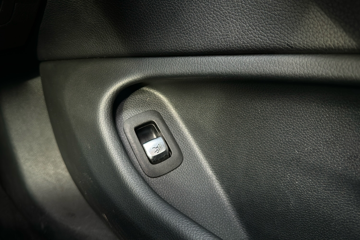 Used Mercedes-Benz C Class 2017 for sale - 76851806: Photo 31