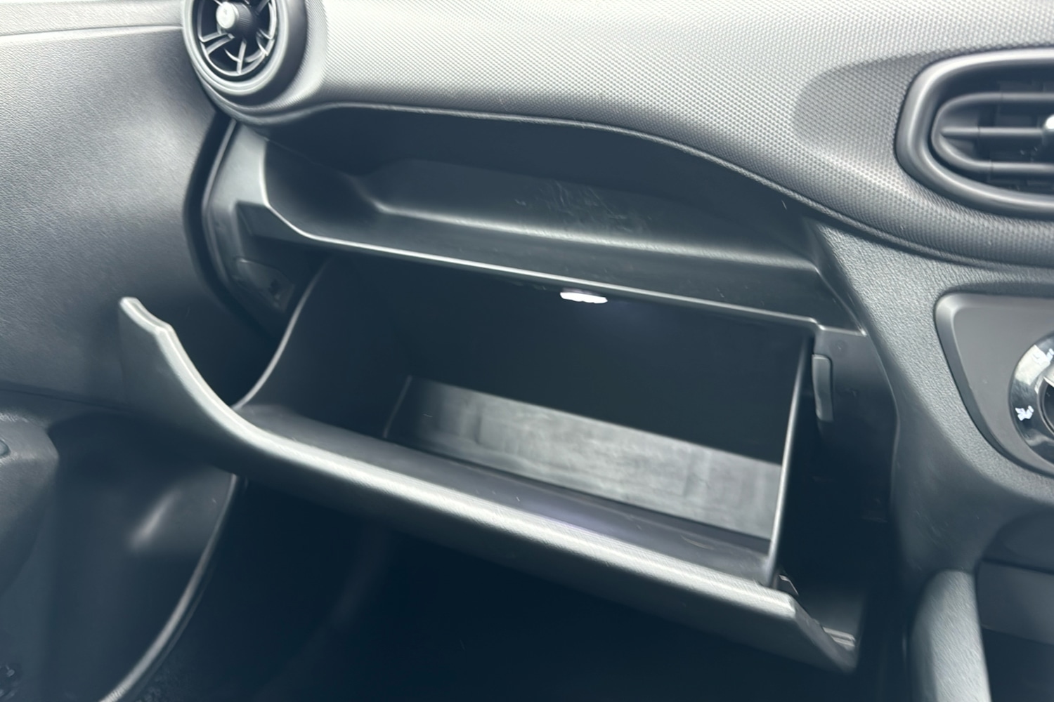 Used Hyundai i10 2022 for sale - 77065581: Photo 40