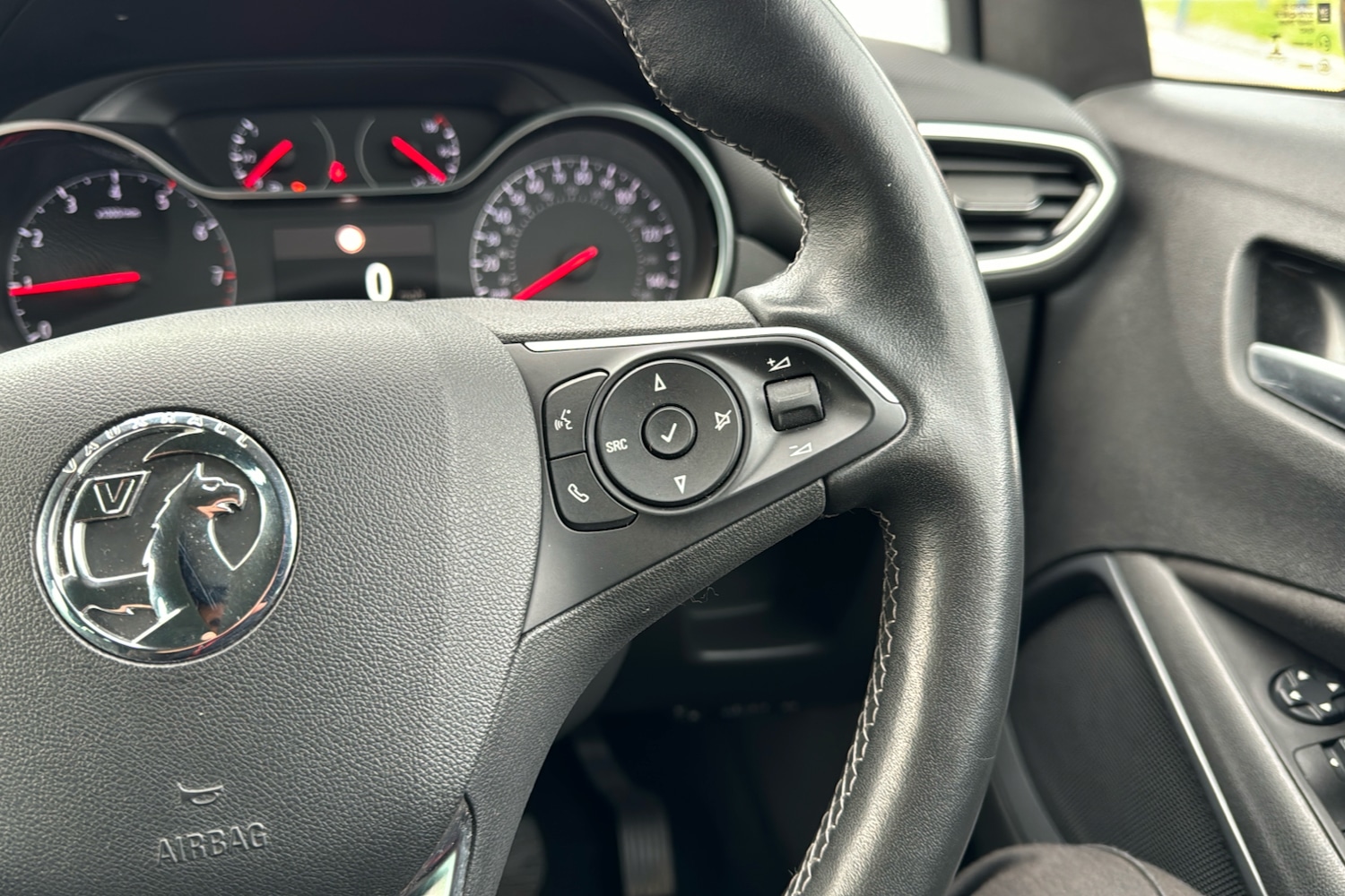 Used Vauxhall Crossland 2022 for sale - 76958472: Photo 18