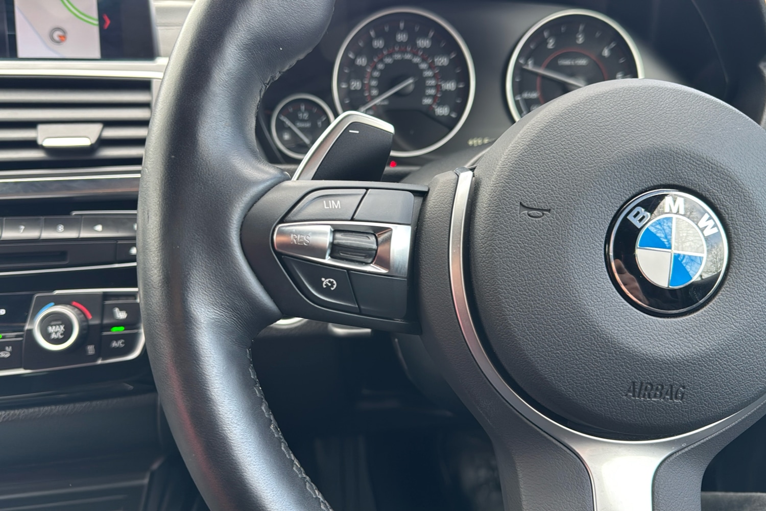 Used BMW 3 Series 2019 for sale - 77527853: Photo 17