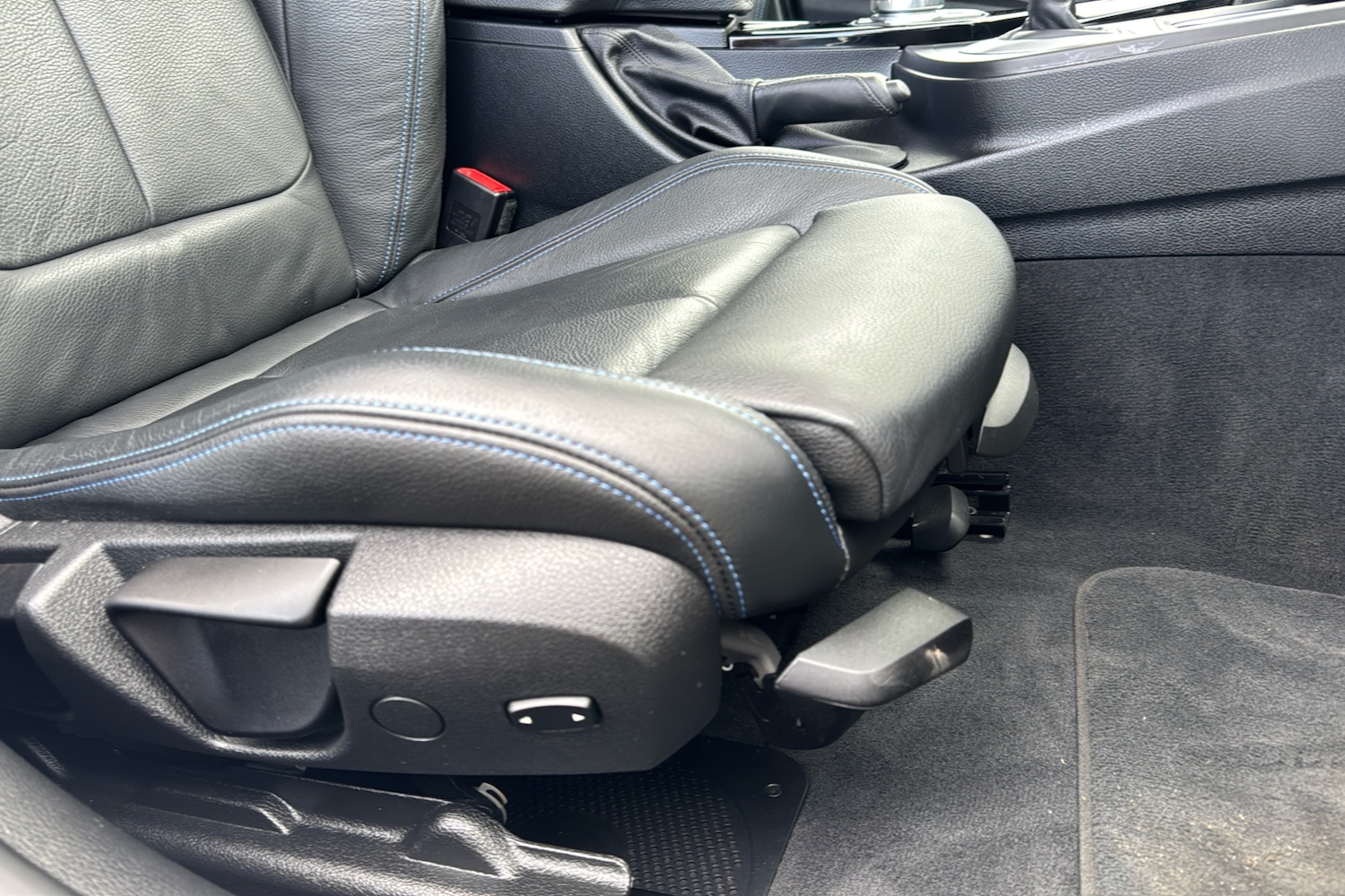 Used BMW 3 Series 2019 for sale - 77527853: Photo 32