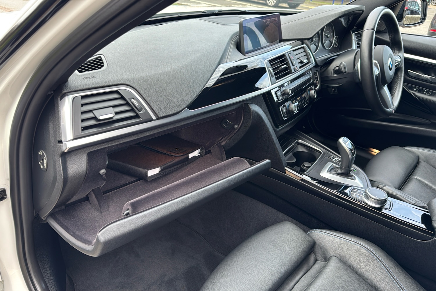 Used BMW 3 Series 2019 for sale - 77527853: Photo 43