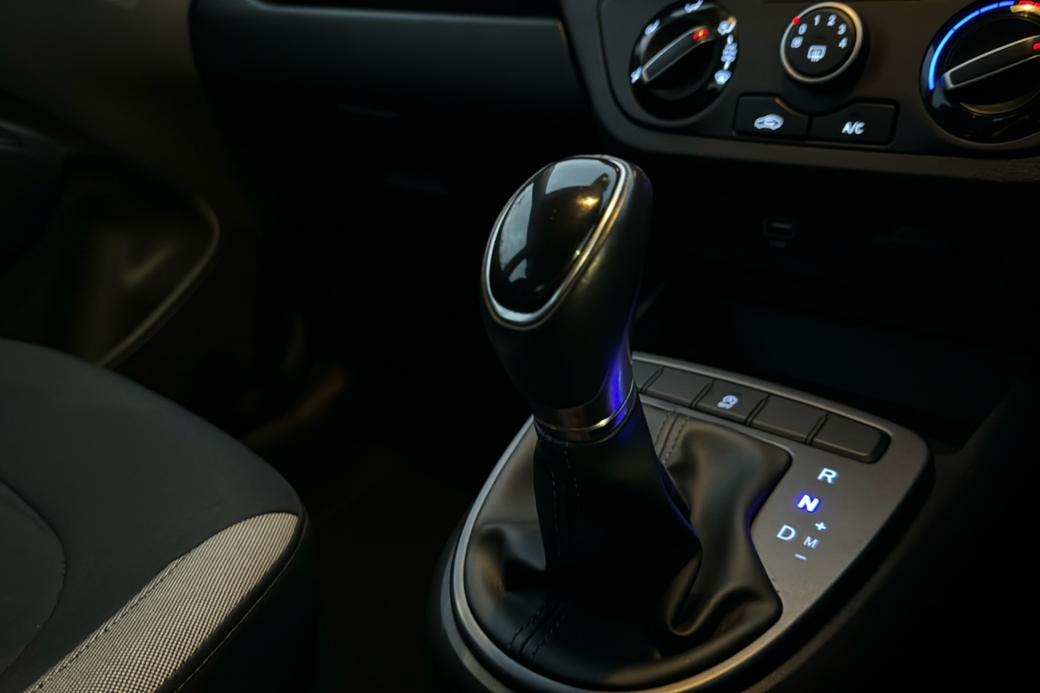 Used Hyundai i10 2022 for sale - 77167639: Photo 13