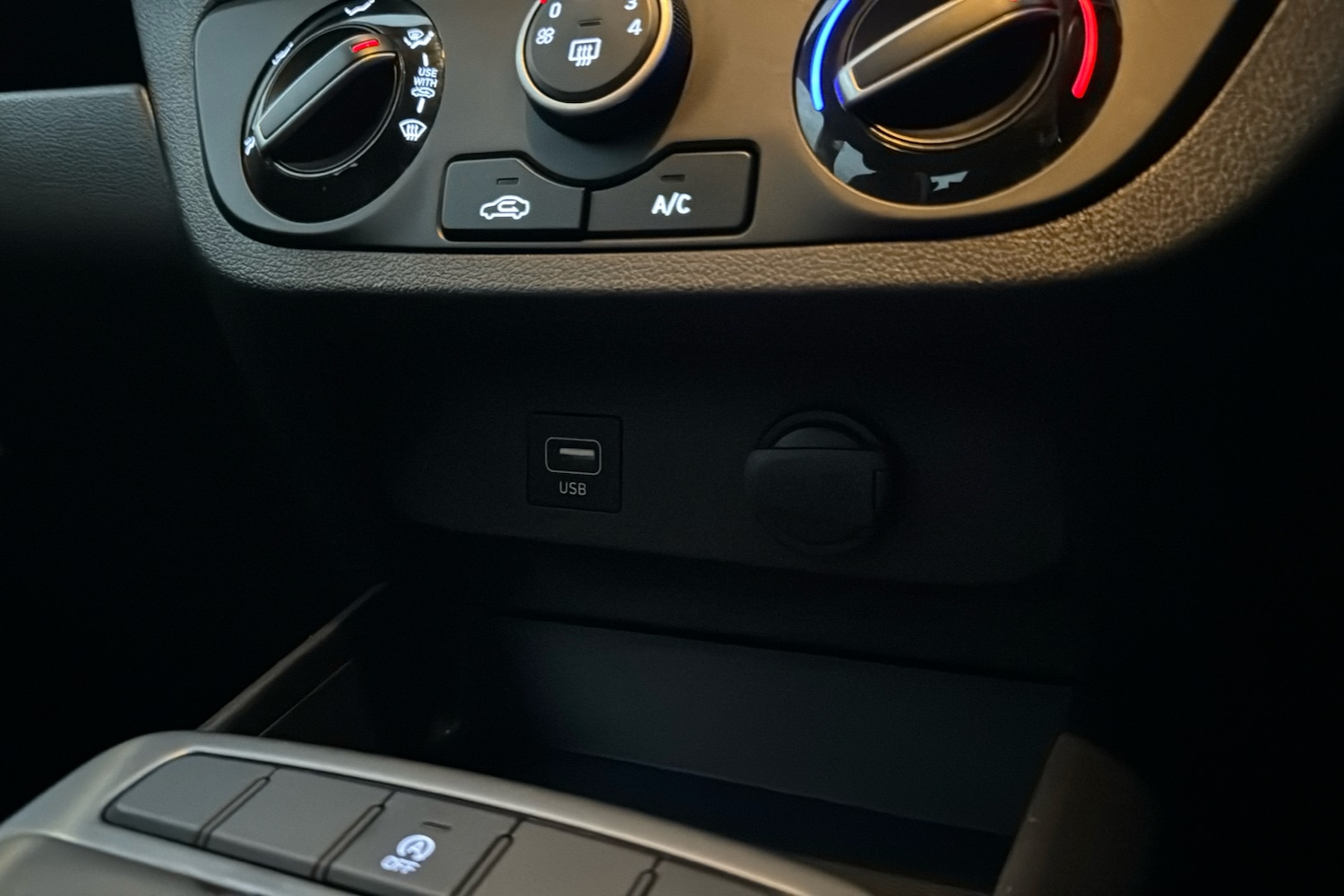 Used Hyundai i10 2022 for sale - 77167639: Photo 22