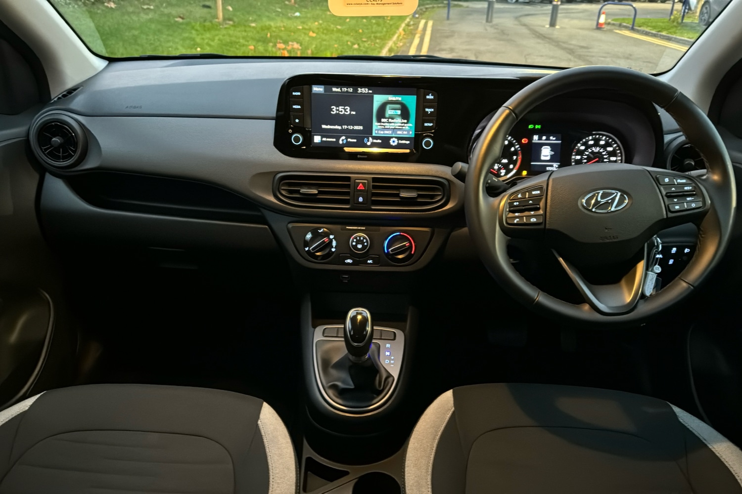 Used Hyundai i10 2022 for sale - 77167639: Photo 9