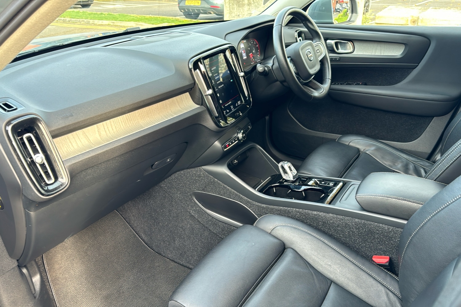 Used Volvo XC40 2020 for sale - 76553331: Photo 11