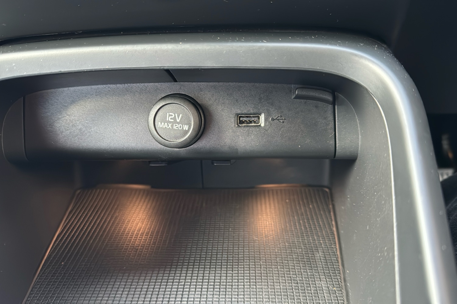 Used Volvo XC40 2020 for sale - 76553331: Photo 22