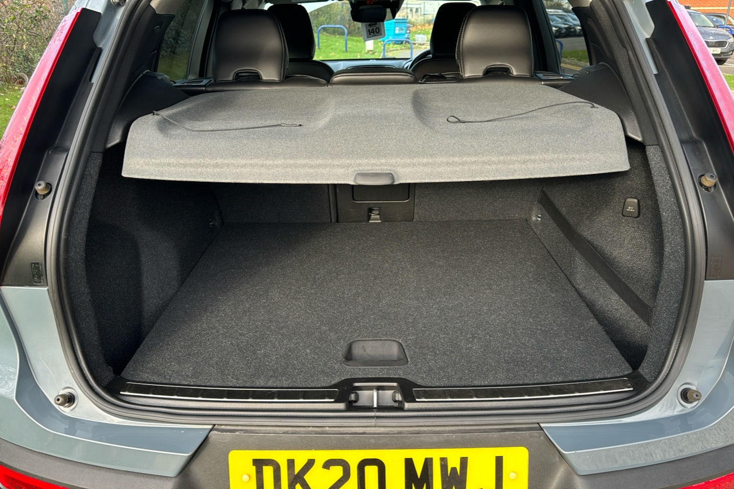 Used Volvo XC40 2020 for sale - 76553331: Photo 24