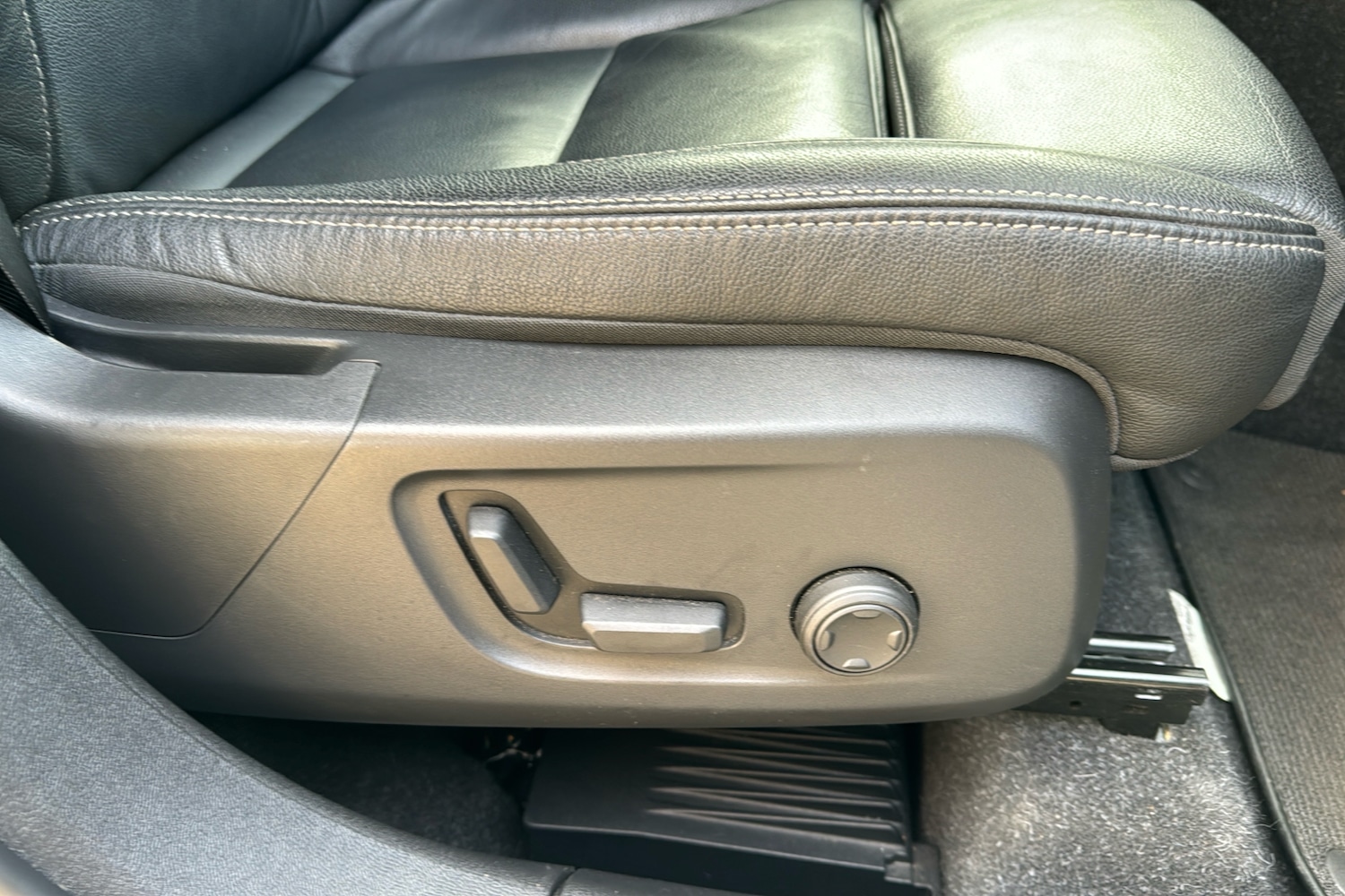 Used Volvo XC40 2020 for sale - 76553331: Photo 40