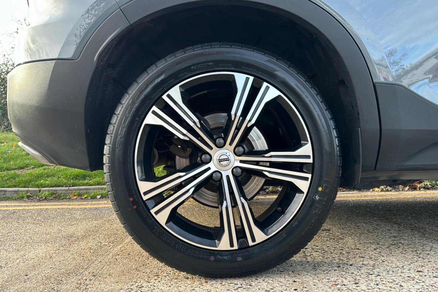 Used Volvo XC40 2020 for sale - 76553331: Photo 8