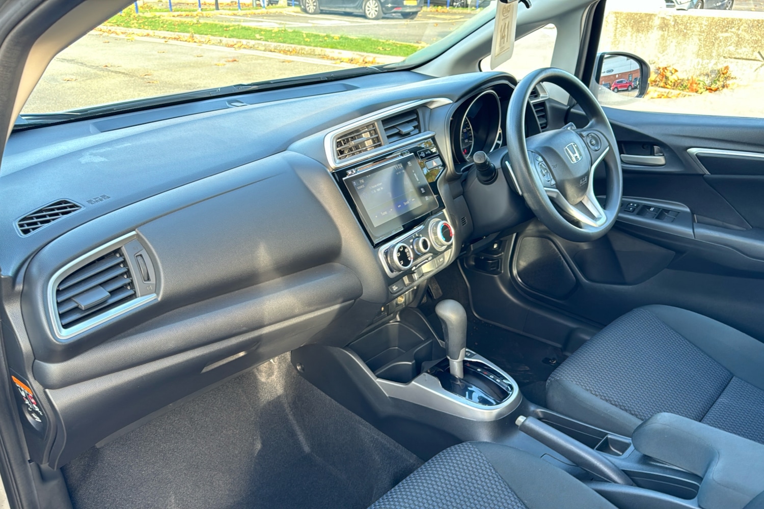 Used Honda Jazz 2019 for sale - 76732602: Photo 11