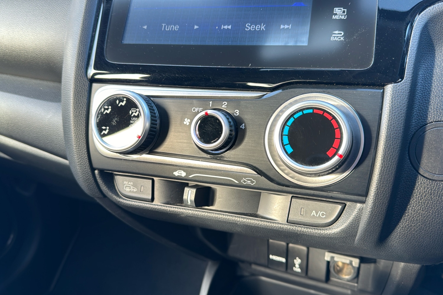 Used Honda Jazz 2019 for sale - 76732602: Photo 16