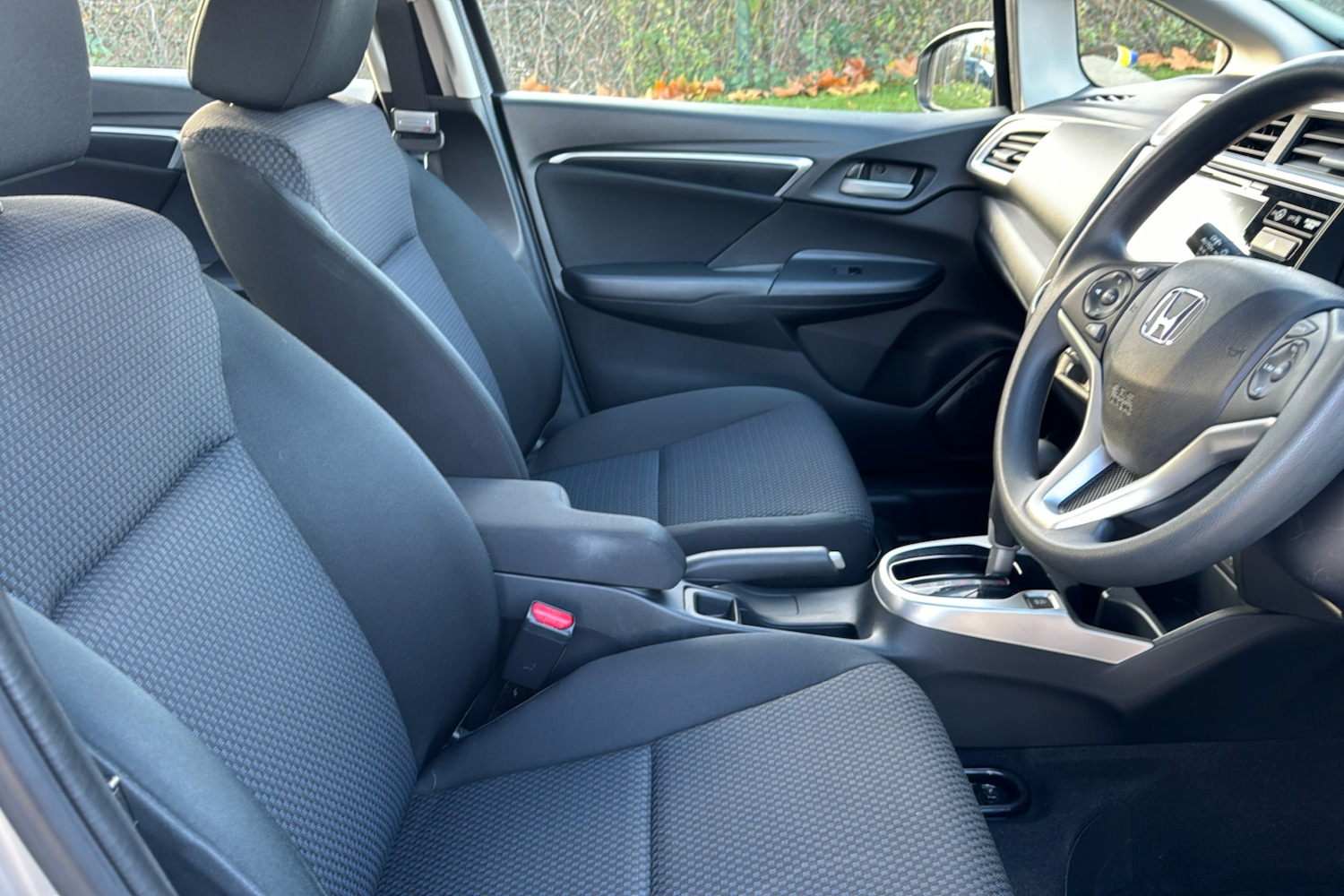 Used Honda Jazz 2019 for sale - 76732602: Photo 37