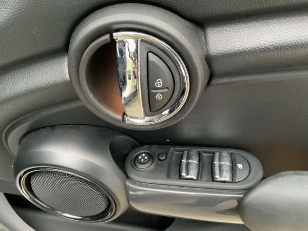 Used MINI Hatch 2020 for sale - 69912356: Photo 10