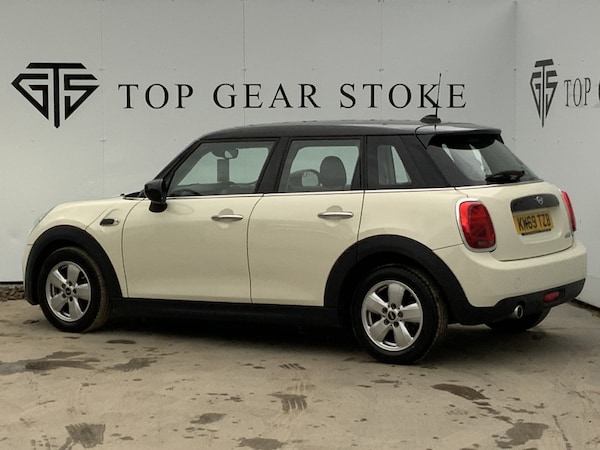 Used MINI Hatch 2020 for sale - 69912356: Photo 5