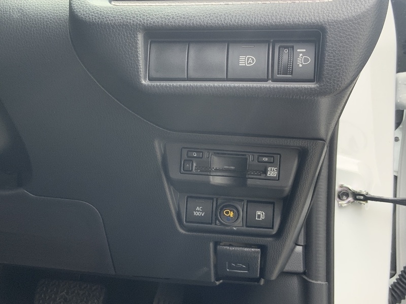 Used Toyota Prius 2024 for sale - 76047002: Photo 11