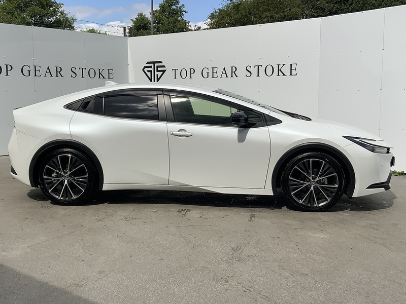 Used Toyota Prius 2024 for sale - 76047002: Photo 2