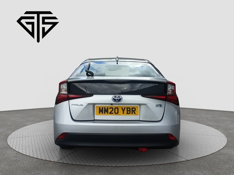 Used Toyota Prius 2025 for sale - 76047142: Photo 4