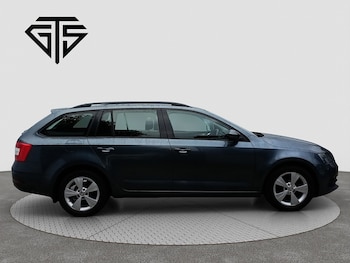 Used Skoda Octavia 2025 for sale - 76047093: Photo