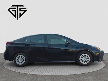Used Toyota Prius 2020 for sale - 76232371: Photo