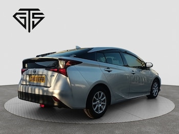 Used Toyota Prius 2020 for sale - 76232374: Photo