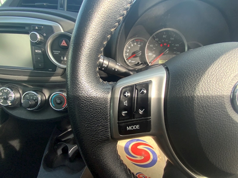 Used Toyota Yaris 2013 for sale - 76047049: Photo 25