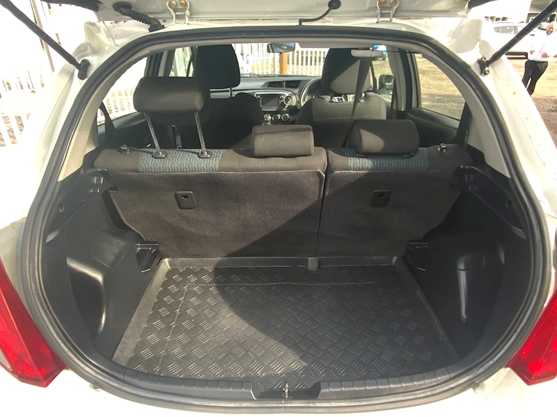 Used Toyota Yaris 2013 for sale - 76047049: Photo 8