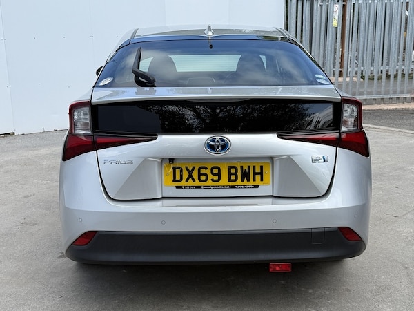 Used Toyota Prius 2025 for sale - 76047074: Photo 4