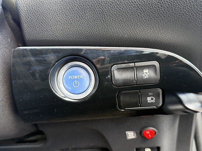 Used Toyota Prius 2024 for sale - 76047090: Photo 25