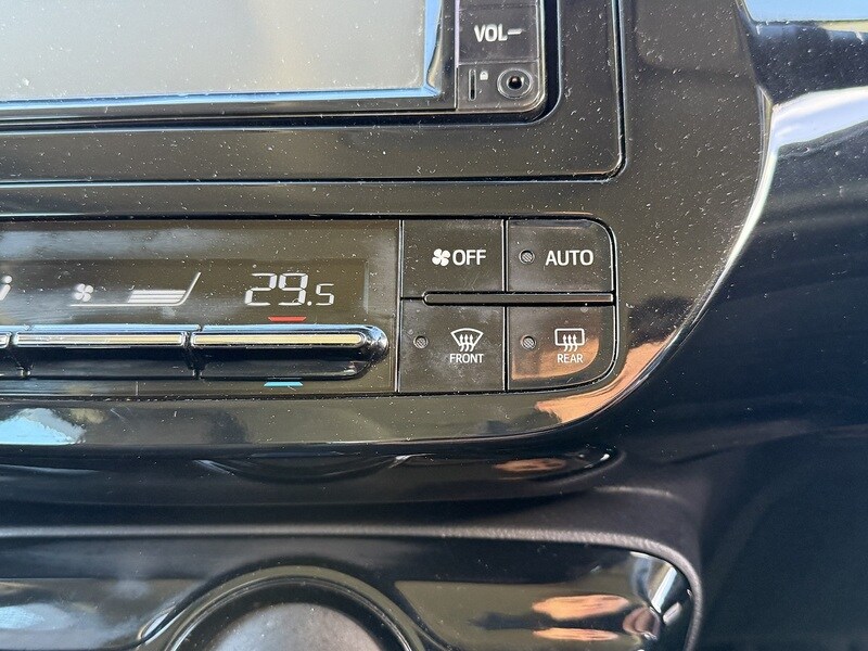 Used Toyota Prius 2024 for sale - 76047090: Photo 38