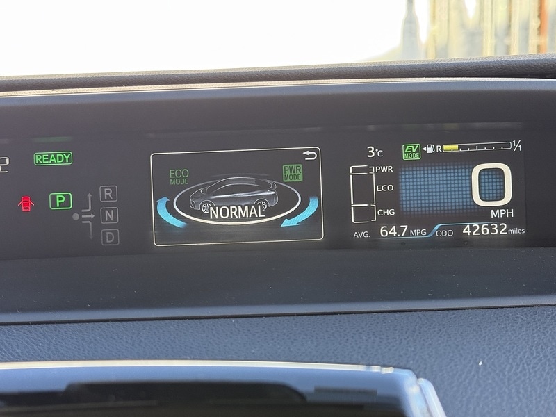 Used Toyota Prius 2024 for sale - 76047090: Photo 40