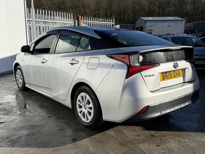 Used Toyota Prius 2024 for sale - 76047090: Photo 5