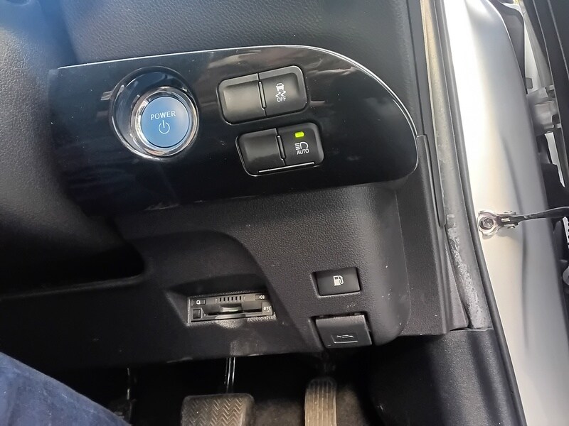 Used Toyota Prius for sale - 76232372: Photo 24