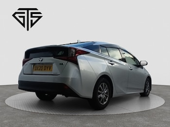 Used Toyota Prius 2020 for sale - 76232372: Photo