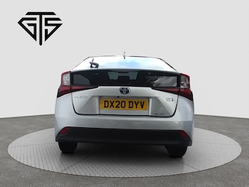 Used Toyota Prius 2020 for sale - 76232372: Photo