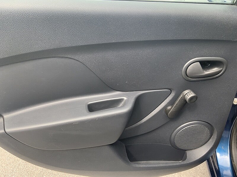 Used Dacia Sandero 2018 for sale - 76047154: Photo 21