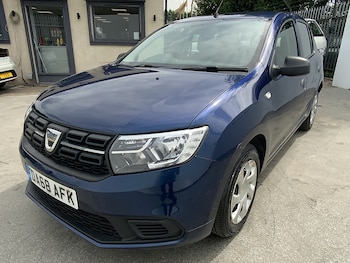 Used Dacia Sandero 2018 for sale - 76047154: Photo