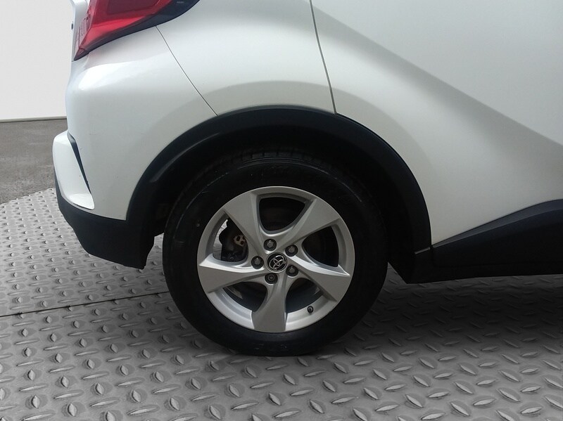 Used Toyota C-HR 2018 for sale - 76027088: Photo 25