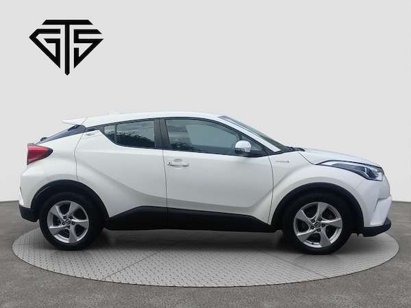 Used Toyota C-HR 2018 for sale - 76027088: Photo 2