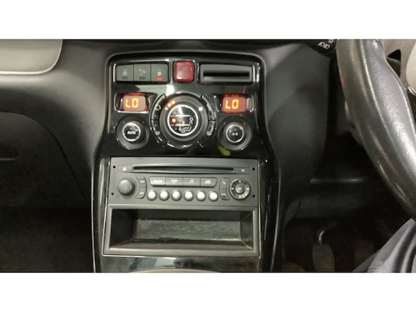 Used Citroen C3 Picasso 2016 for sale - 76047041: Photo 11