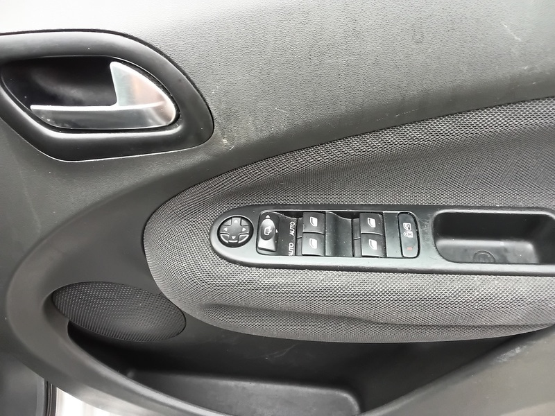 Used Citroen C3 Picasso 2016 for sale - 76047041: Photo 37